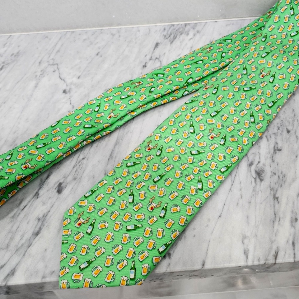 ☘️SALE ✨Vineyard Vines Kentucky Derby Neck Tie/ Green Beer/ Saint Patricks